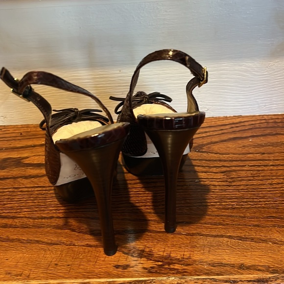 BEBE leather open toe heels Size 6 - Picture 4 of 8